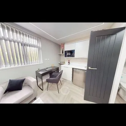Rent this 1 bed townhouse on 119 Park Hill Road in Harborne, B17 9HE