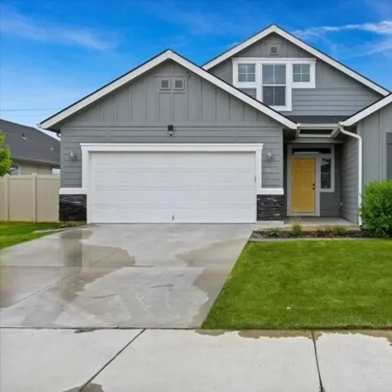 Buy this 3 bed house on Scranton Avenue in Caldwell, ID 83607