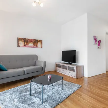 Rent this 3 bed apartment on Olof-Palme-Straße 11;11a;11b in 60439 Frankfurt, Germany