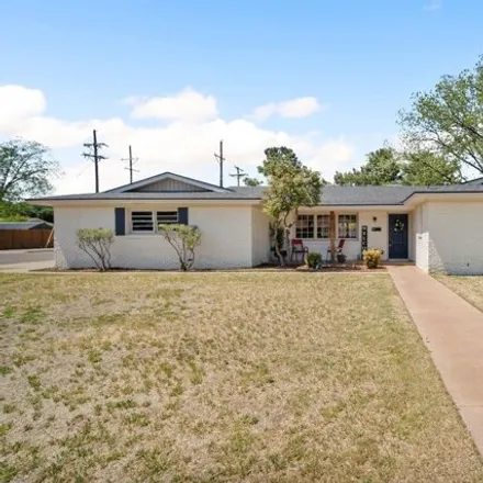 Buy this 3 bed house on Oxford Drive in Lubbock, TX 79413