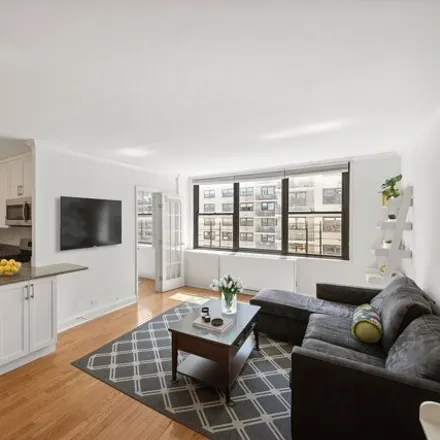 Buy this studio apartment on 1690 2nd Avenue in New York, NY 10128