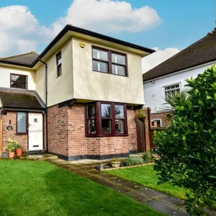 Buy this 3 bed house on Orchard Avenue in Horseshoe Lane, Woodside