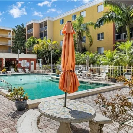 Image 6 - Towers Condominiums, 2366 East Mall Drive, Fort Myers, FL 33901, USA - Condo for sale
