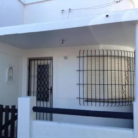Buy this 2 bed apartment on 20 de Septiembre 4113 in Partido de Lanús, 1826 Remedios de Escalada