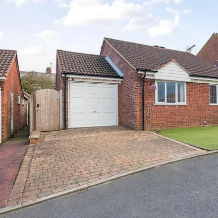 Buy this 2 bed house on Saddlers Close in Mansfield Woodhouse, NG19 0QG