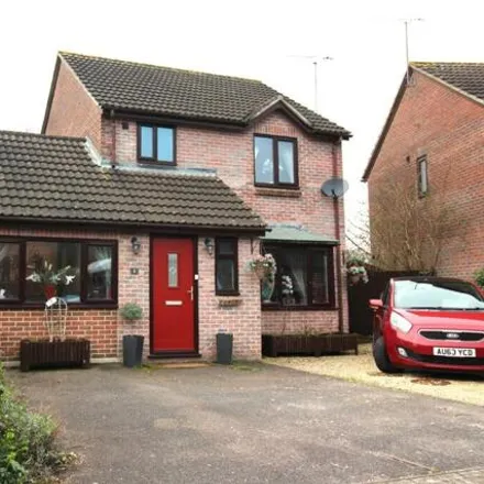 Buy this 4 bed house on 6 Watermill Close in Bristol, GL12 8BW