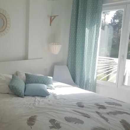 Rent this 2 bed apartment on Rue de la république (Château-d'Olonne) in 85180 Les Sables-d'Olonne, France