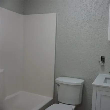 Image 7 - 1710 10th St Apt 9, Wichita Falls, Texas, 76301 - House for rent
