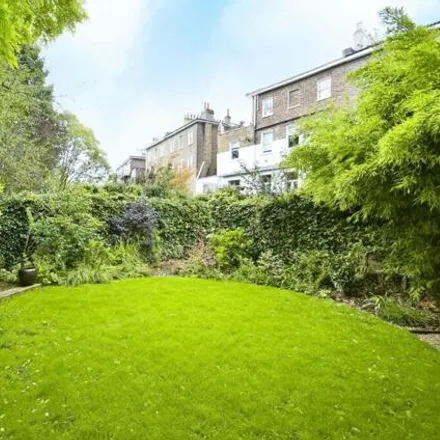 Image 8 - 19 Buckland Crescent, London, NW3 5DH, United Kingdom - Apartment for sale