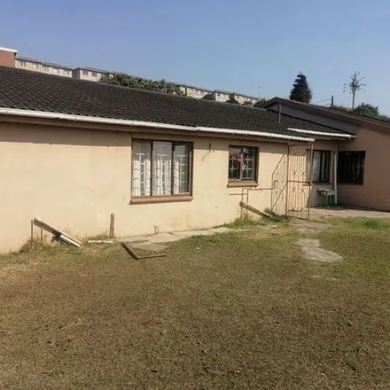 Rent this 4 bed apartment on Avocado Grove in Avoca Hills, Durban North