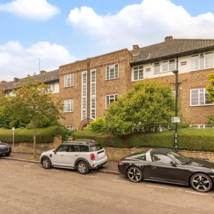 Rent this 3 bed apartment on Chester Close in Chester Avenue, London