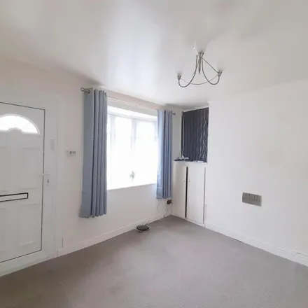 Rent this 2 bed apartment on 31 Howard Road in Mansfield Woodhouse, NG19 6AY