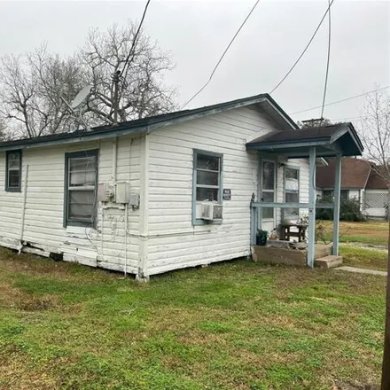 Image 6 - 3214 Moore Avenue, Bay City, TX 77414, USA - House for sale