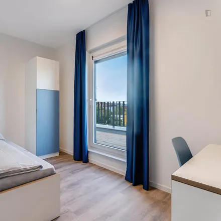 Rent this 3 bed room on Rathenaustraße 27 in 12459 Berlin, Germany