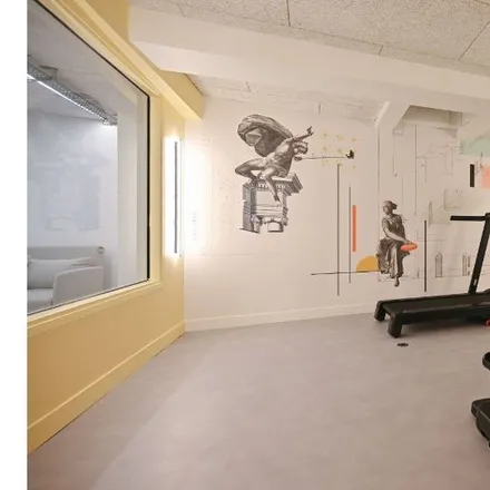 Rent this studio apartment on 31 Boulevard Gallieni in 75015 Paris, France