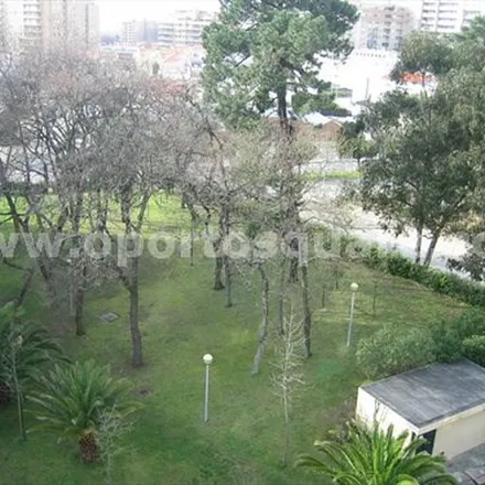 Rent this 2 bed apartment on unnamed road in 4150-485 Porto, Portugal