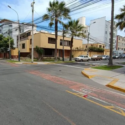 Image 1 - Avenida Alfredo Franco, Santiago de Surco, Lima Metropolitan Area 15038, Peru - House for sale