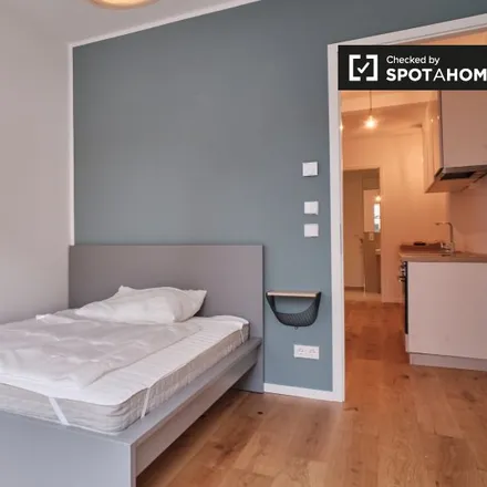 Rent this 4 bed room on Nazarethkirchstraße 51 in 13347 Berlin, Germany