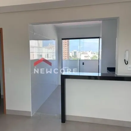 Buy this 2 bed apartment on Rua Manoel Serralha in Segismundo Pereira, Uberlândia - MG