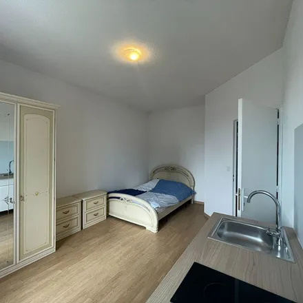 Image 5 - 8 Rue Brison, 42300 Roanne, France - Apartment for rent