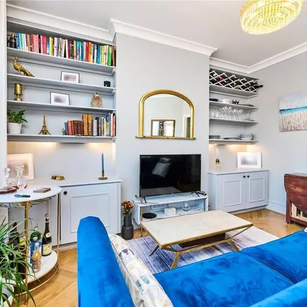 Rent this 1 bed apartment on Queenstown Road in London, SW8 3SB