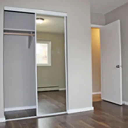 Image 6 - 11547 115 Avenue NW, Edmonton, AB T5G 2Y2, Canada - Apartment for rent