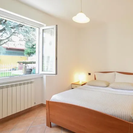 Rent this 1 bed apartment on Domaso in Via Regina, 22013 Domaso CO