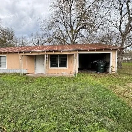 Buy this 3 bed house on 201 Gilbert Street in Hallettsville, TX 77964