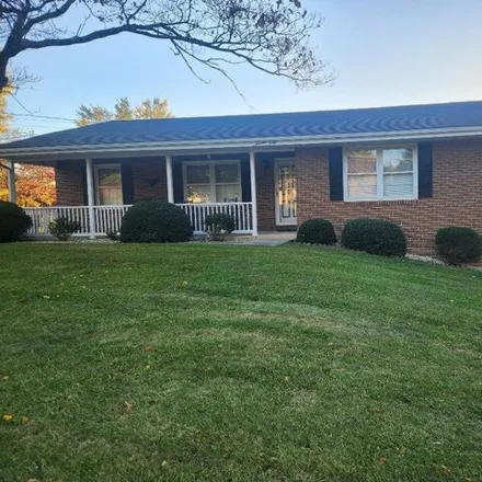 Buy this 4 bed house on 1450 West Ruritan Road in Roanoke County, VA 24012