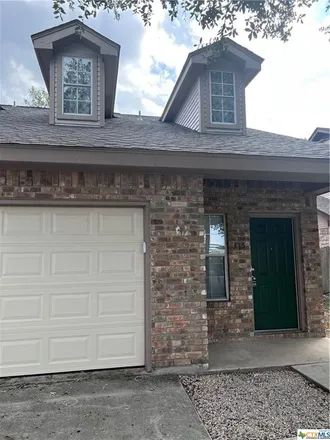 Rent this 3 bed duplex on 315 Briarbend Drive in New Braunfels, TX 78130