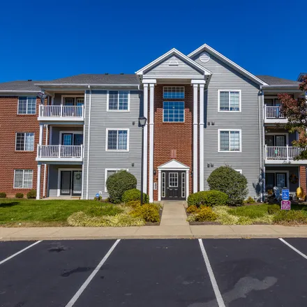 Buy this 2 bed condo on 2312 Remington Way in Highlands, Lexington