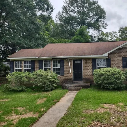 Buy this 3 bed house on 108 South End Avenue in Warner Robins, GA 31088