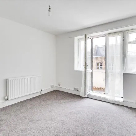 Image 1 - Robinson Court, Saint Mary's Path, London, N1 2RR, United Kingdom - Apartment for rent