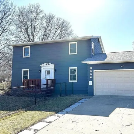 Buy this 4 bed house on 3074 6th Street in Emmetsburg, IA 50536