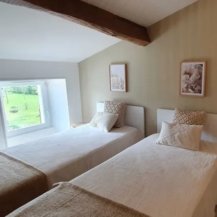 Rent this 2 bed house on 17810 Nieul-lès-Saintes