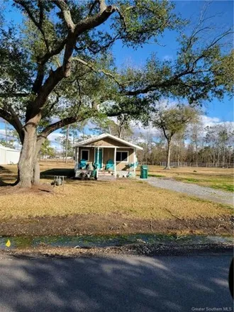 Buy this 2 bed house on 1541 Daigle Road in Calcasieu Parish, LA 70663