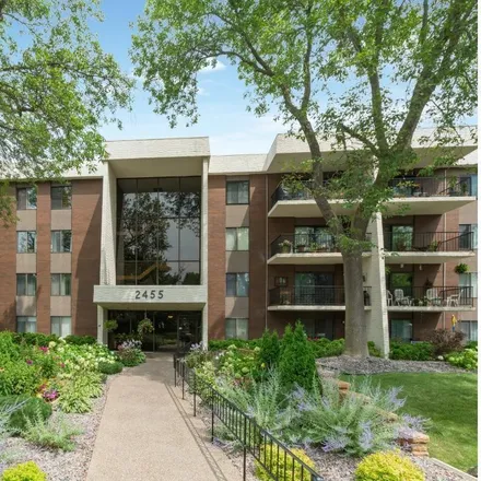 Buy this 2 bed condo on 2455 Londin Lane East in Maplewood, MN 55119