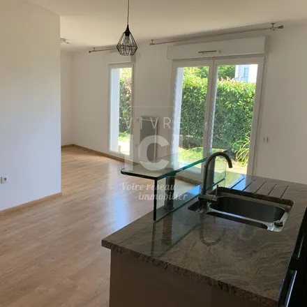 Image 2 - 33 Rue de Bretagne, 44880 Sautron, France - Apartment for rent