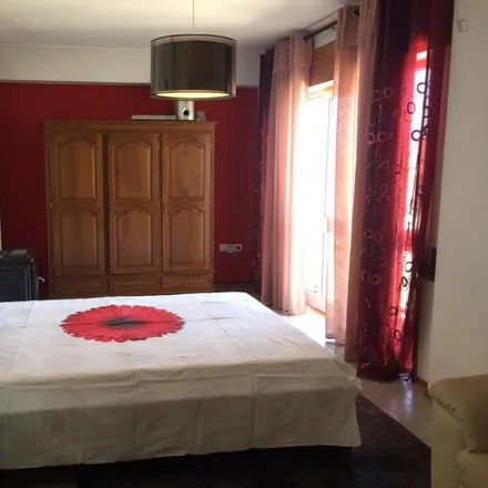 Rent this 4 bed room on Rua de Santo António de Contumil in 4350-162 Porto, Portugal