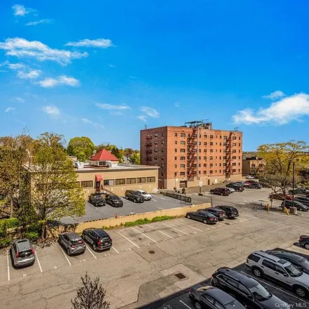 Buy this 1 bed condo on 32 Secor Place in City of Yonkers, NY 10704
