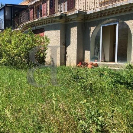 Rent this 6 bed house on 54 Boulevard Aristide Briand in 26170 Buis-les-Baronnies, France
