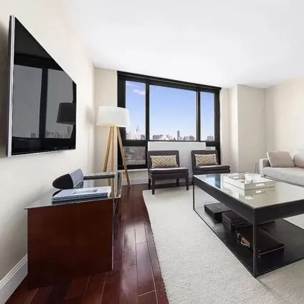 Rent this 1 bed apartment on Zeckendorf Towers in Irving Place, New York