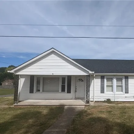 Buy this 3 bed house on 1101 Woodlawn Street in Kannapolis, NC 28083