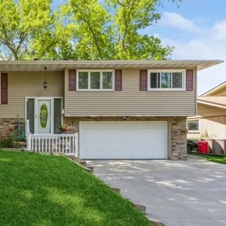Buy this 3 bed house on 3110 Maplewood Lane in Iowa City, IA 52245
