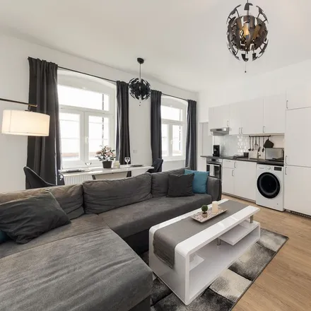 Rent this 2 bed apartment on Bahar Imbiss in Prinzenallee, 13357 Berlin