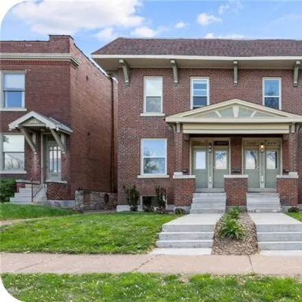 Image 1 - 3922 De Tonty Street, St. Louis, MO 63110, USA - House for sale