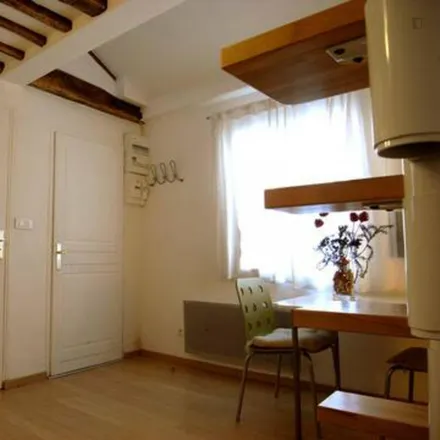 Image 2 - 12 Rue Boutarel, 75004 Paris, France - Apartment for rent