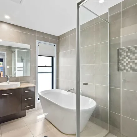 Image 1 - 215 Kirby Road, Aspley QLD 4034, Australia - Apartment for rent