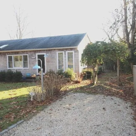 Rent this 2 bed house on 6 Lynn Court in Southampton, Hampton Bays