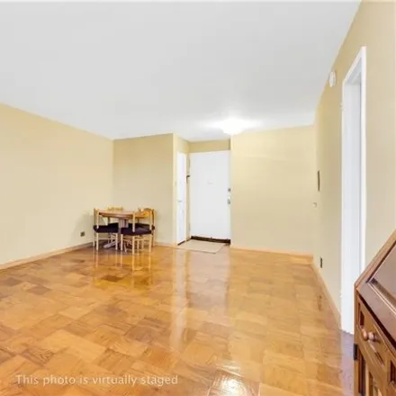 Image 5 - 1401 Ocean Avenue, New York, NY 11210, USA - Apartment for sale